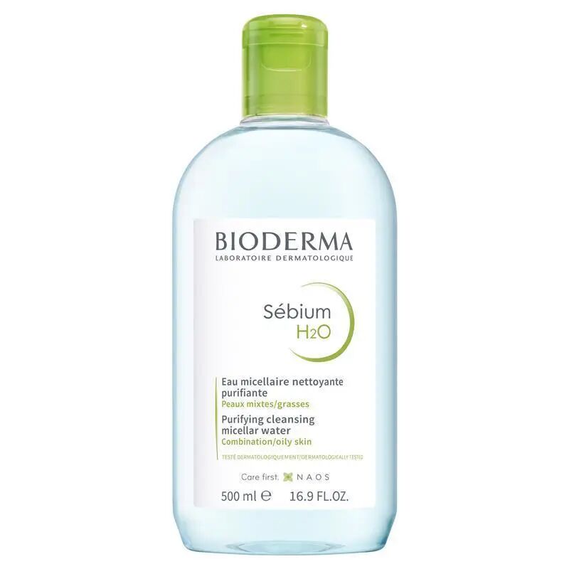 Nước tẩy trang Bioderma.