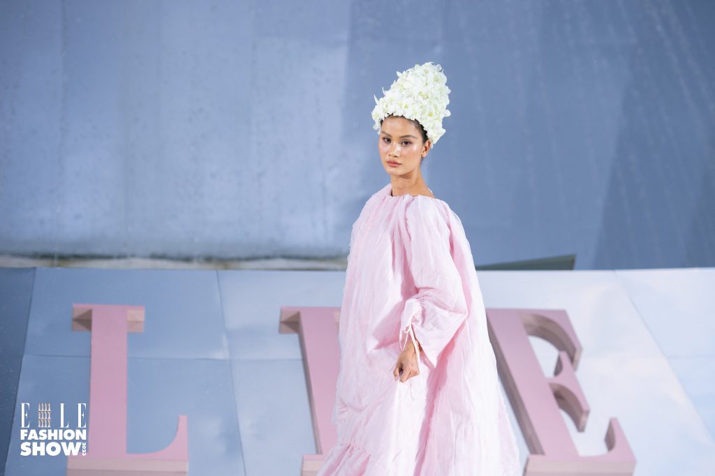 BST của NTK KHAAR tại ELLE Fashion Show.