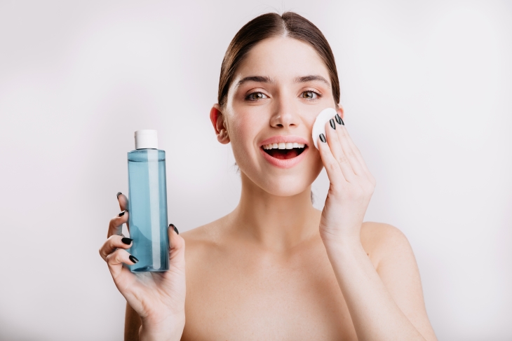 Toner thiên nhiên giúp loại bỏ bụi bẩn còn lại trên làn da