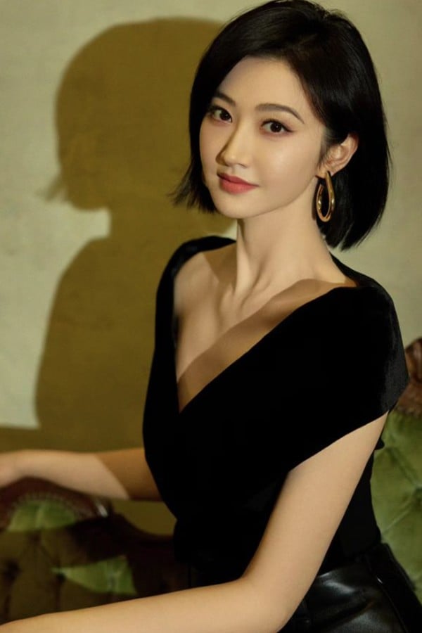 Theo Cảnh Điềm, việc tiêu thụ quá nhiều đường làm giảm quá trình sản xuất collagen, khiến da mất độ đàn hồi, săn chắc.