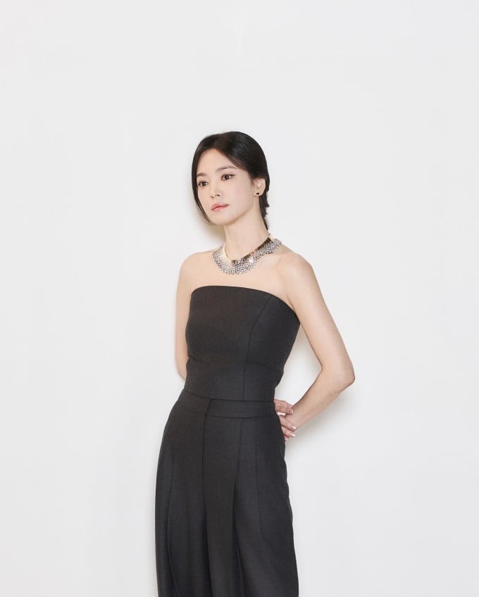 Để đảm nhận vai diễn Moon Dong Eun trong phim The Glory, Song Hye Kyo đã phải ép cân.