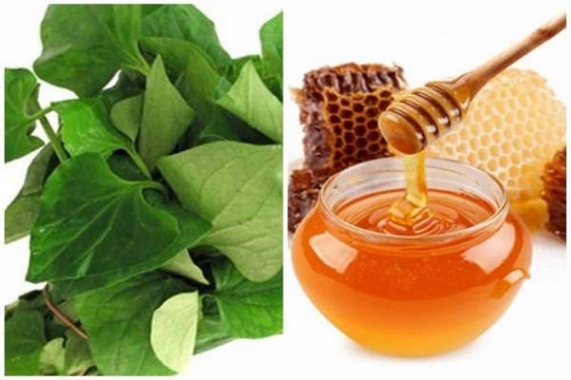Mật ong giúp da dưỡng ẩm, kháng khuẩn, chống lão hóa, làm giảm vết mụn sưng tấy.