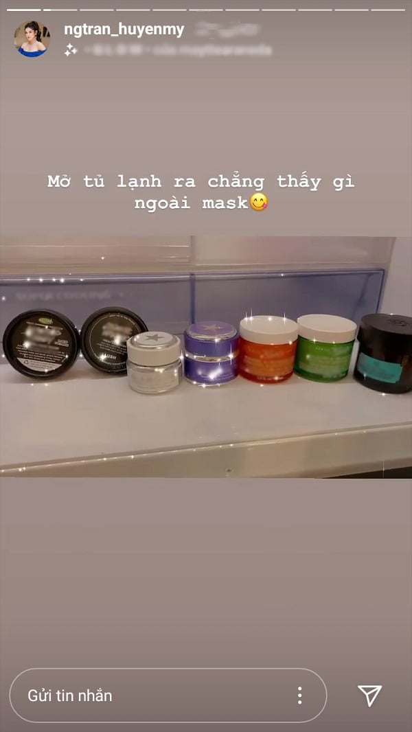 Chiếc tủ lạnh trong nhà Huyền My chứa đầy các hũ đựng mặt nạ.