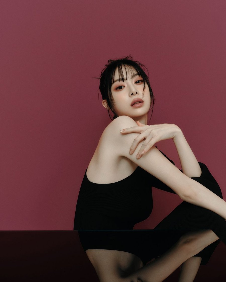Việc nuôi dưỡng làn da từ bên trong cũng rất quan trọng trong việc ngăn ngừa tình trạng khô ráp của da tay.