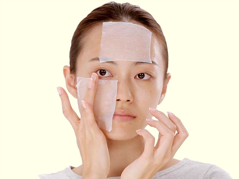 Đừng nghĩ rằng tẩy trang càng lâu, rửa mặt càng nhiều lần trong ngày sẽ là giúp ích cho làn da.