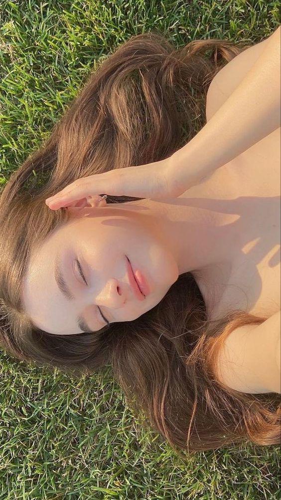 Sử dụng nó như một loại xịt thơm cơ thể mỗi ngày sẽ giúp cơ thể sạch mụn.