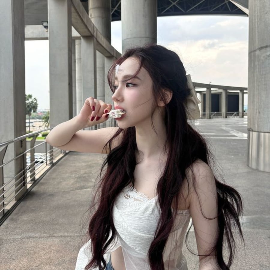 Karina bắt đầu ngày mới bằng việc dành 1-2 tiếng tập luyện vũ đạo.