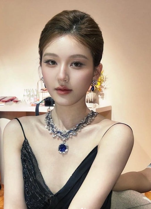 Massage đúng cách và thường xuyên cũng có thể cải thiện lưu thông máu và thư giãn cơ mặt.