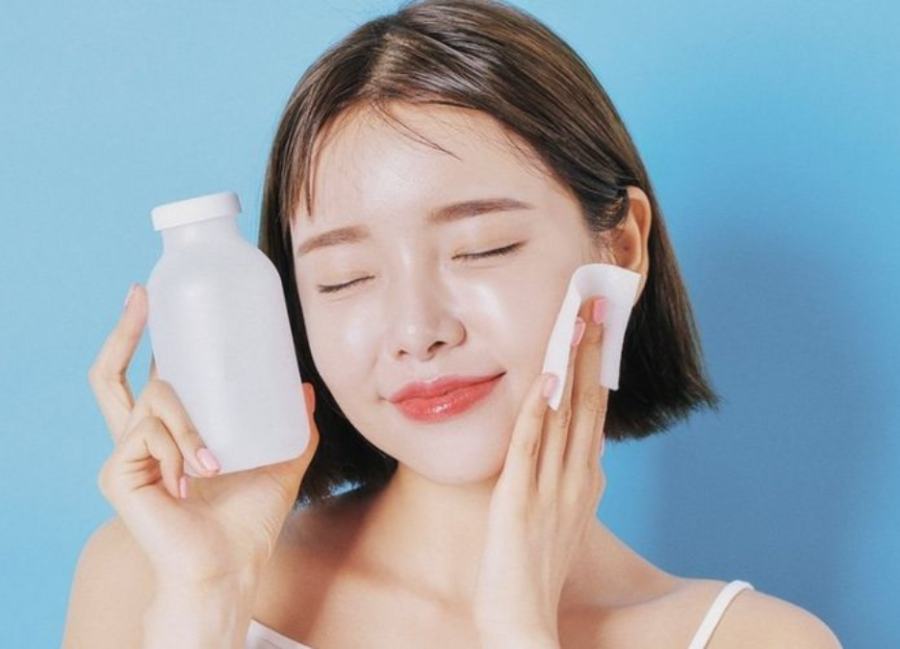 Nên sử dụng kem chống nắng thường xuyên mỗi khi ra ngoài để đảm bảo làn da luôn được bảo vệ tuyệt đối khỏi các nguy cơ gây tổn thương, kích ứng da.