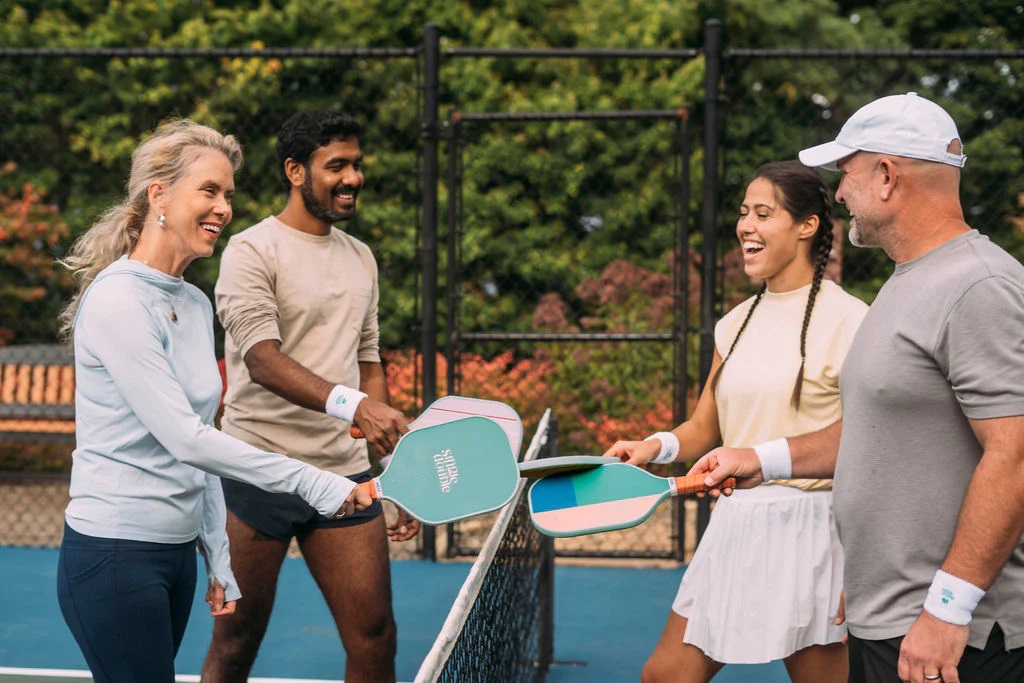 Pickleball giúp xây dựng các mối quan hệ