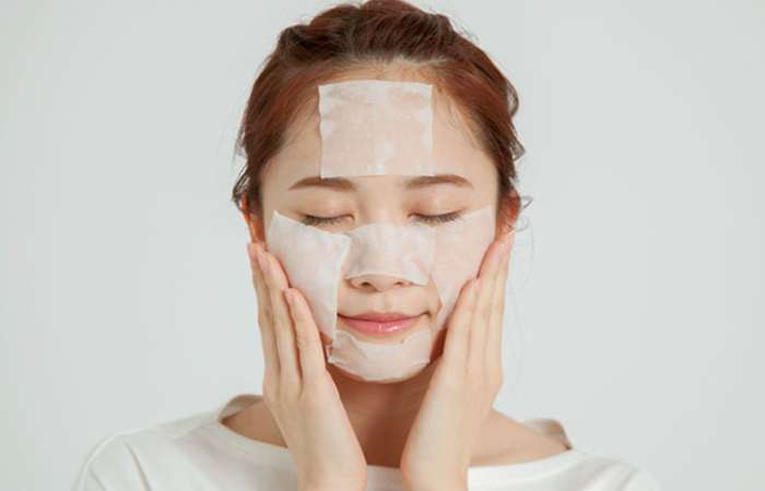 Lotion mask giúp da hấp thụ dưỡng chất từ lotion và giữ ẩm lâu hơn
