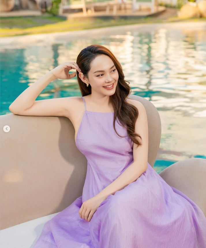Nhìn Minh Hằng