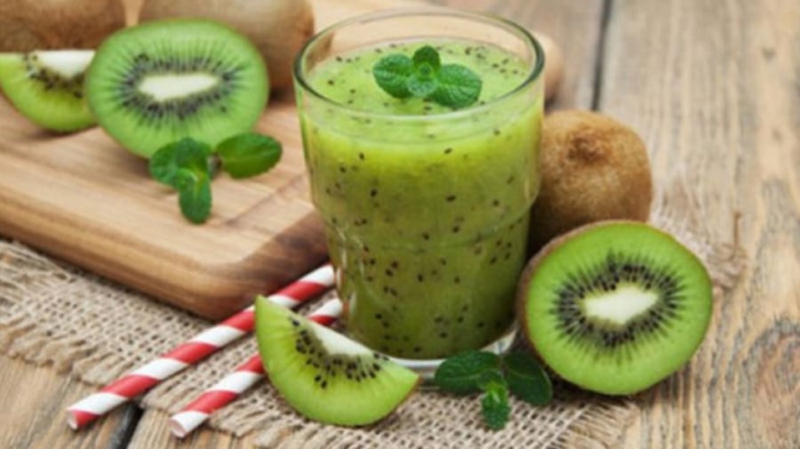 Kiwi giúp bạn cải thiện làn da trắng sáng, mịn màng và căng bóng