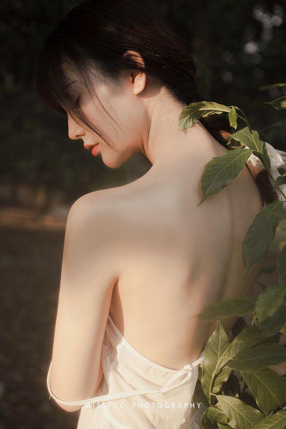 Bạn có thể sử dụng gel lô hội như một loại kem dưỡng ẩm hàng ngày hoặc khi da bạn cần thêm độ ẩm bổ sung.