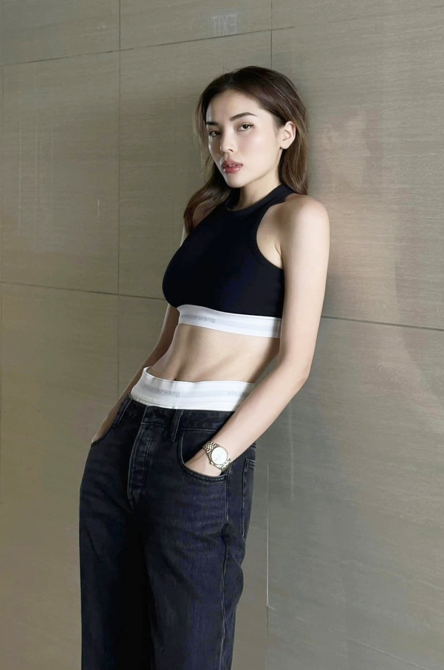 ỳ Duyên khuyên các chị em nên ăn bữa phụ để có thêm năng lượng tập luyện mỗi ngày.