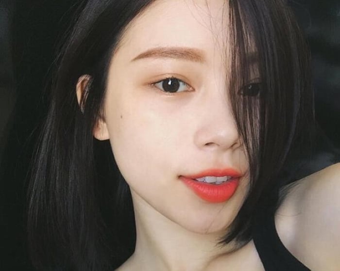 Chọn màu son môi tươi tắn