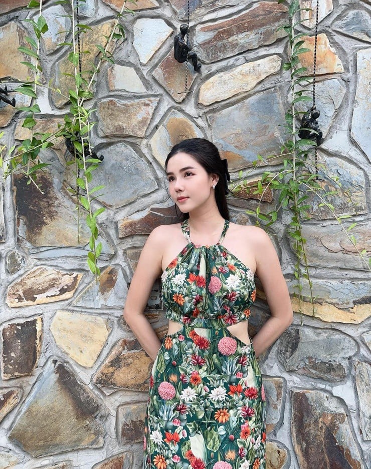 Cựu người mẫu Kỳ Hân cho biết do mũi gặp vấn đề nên cô buộc phải can thiệp