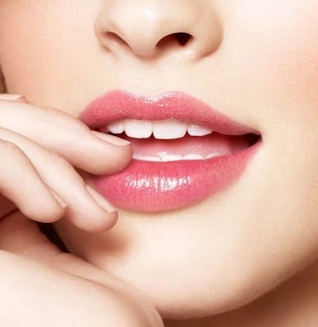 Nếu không chú ý vệ sinh da môi sạch, chăm sóc da môi cần thận thì chỉ trong một thời gian ngắn môi sẽ bị thâm.