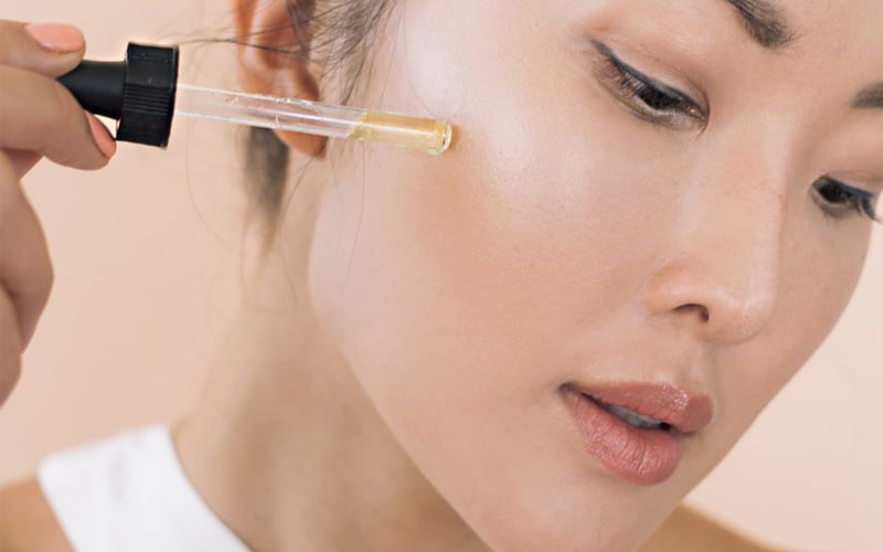 AHA/BHA - 2 hoạt chất nổi tiếng có trong các loại tẩy da chết hóa học.