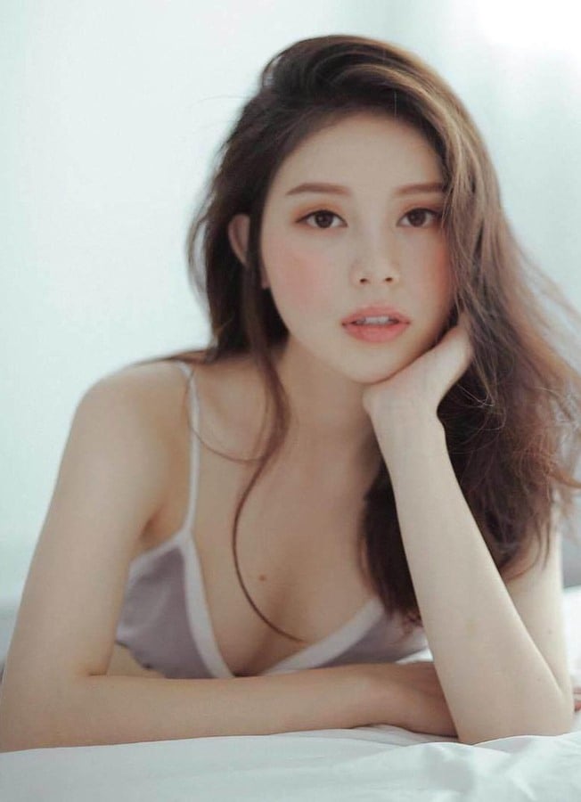 Nếu tắm với bột, cô sẽ dùng bột với nước ấm, sử dụng hỗn hợp sau 5-10 phút.