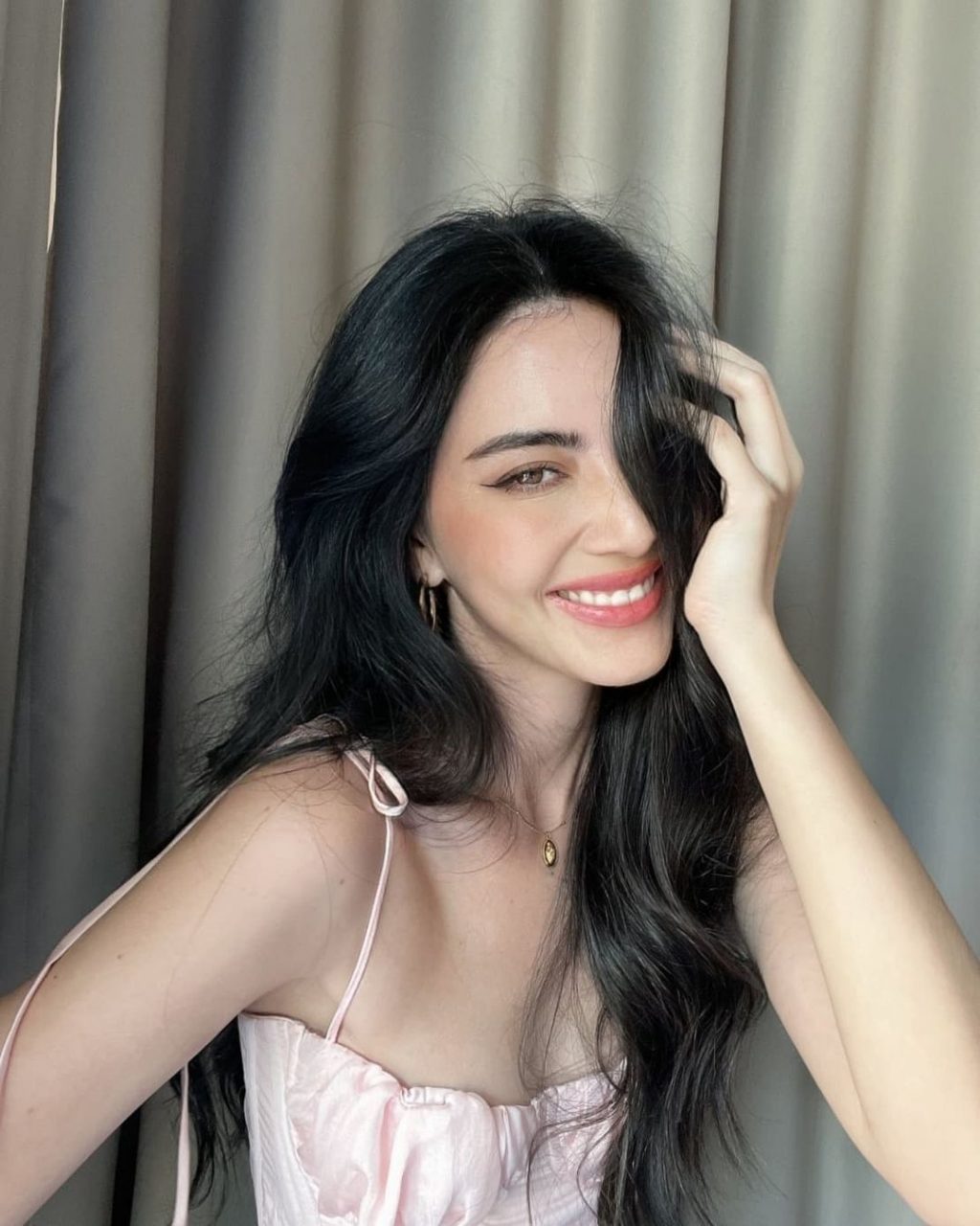 Lô cuốn tóc hiện có rất nhiều loại khác nhau với các kích cỡ phù hợp cho nhu cầu của chị em phụ nữ.