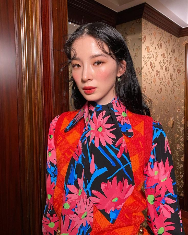 Irene Kim cho rằng kem dưỡng ẩm có thể giúp tóc giảm sự khô rối, hư tổn.