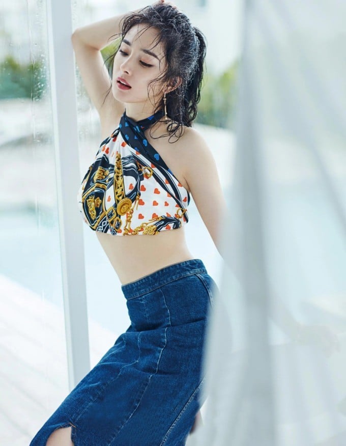 Dương Mịch thường tranh thủ đi bộ nhiều nhất có thể.