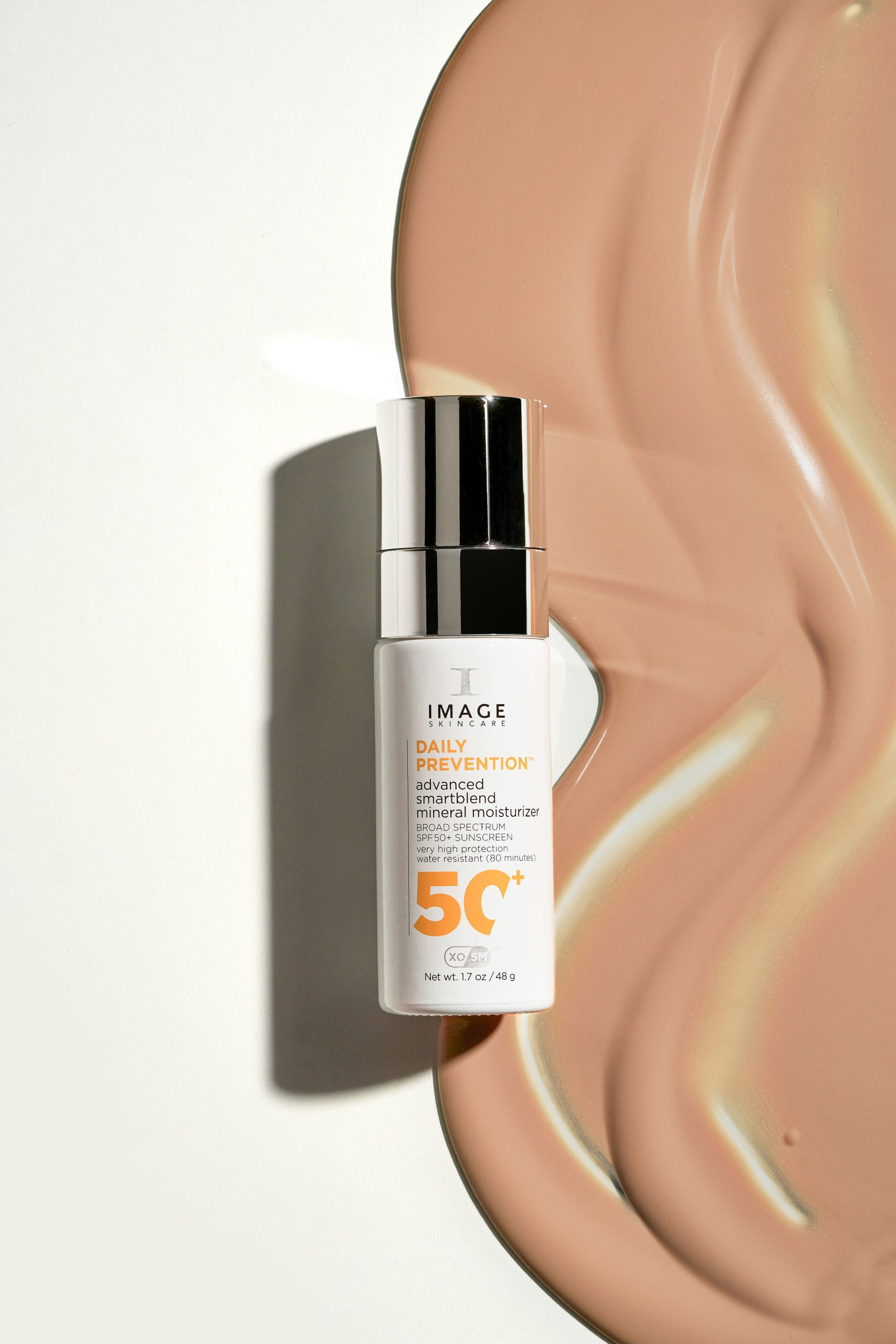 IMAGE skincare - chai kem chống nắng màu trắng