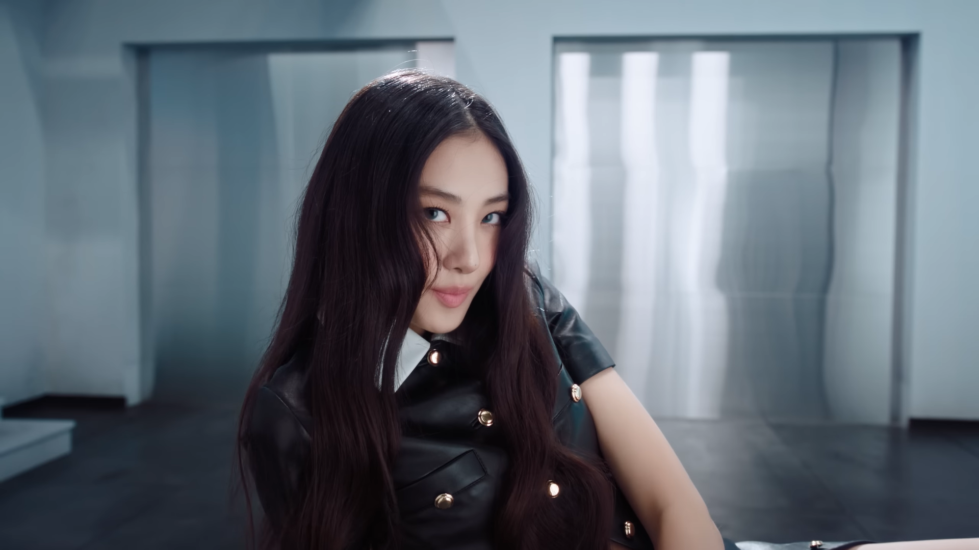 Meovv Lee Gawon phong cách trang điểm