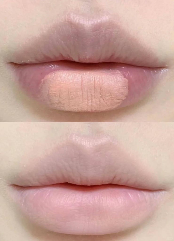 Bước đầu tiên trong quy trình chăm sóc môi là sử dụng kem lót màu tím.