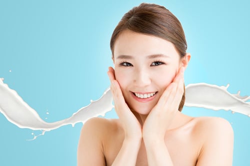 Sữa tươi là nguồn cung cấp chất chống oxy hóa tự nhiên như vitamin E và selenium