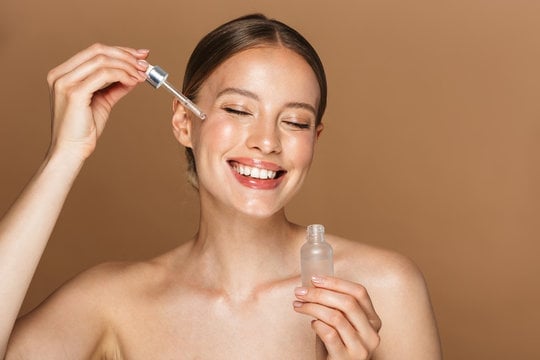 Một trong những sai lầm lớn khi sử dụng vitamin C là không duy trì thói quen sử dụng sản phẩm một cách thường xuyên.
