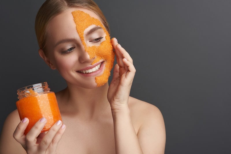 Cà rốt nổi bật với hàm lượng beta-carotene cao – một chất chống oxy hóa mạnh mẽ mà cơ thể chuyển hóa thành vitamin A.