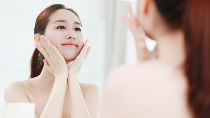 Việc giảm thiểu tình trạng viêm nhiễm này giúp làn da trở nên sạch sẽ hơn