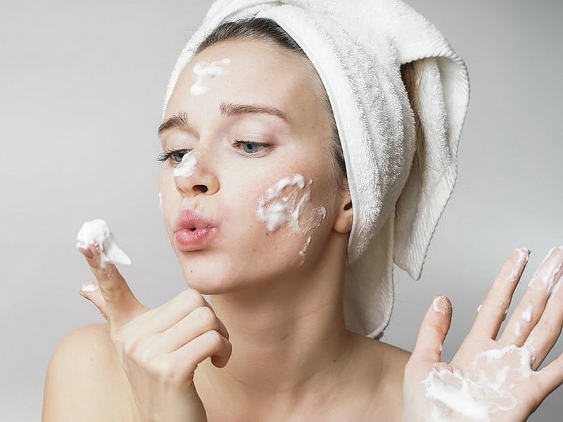 Muốn có làn da khỏe mạnh, việc chăm sóc hàng ngày là điều không thể bỏ qua.