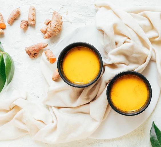 Loại tinh dầu có thể sử dụng đa năng để chăm sóc da, dưỡng ẩm, giảm thâm nám và làm dịu làn da kích ứng.