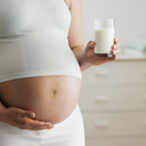 Khi mang thai có cần thiết uống sữa bầu không?