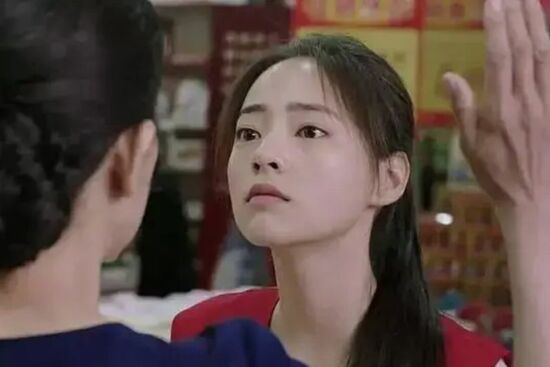 Có câu: Đối xử với con của anh chị em ruột không cần quá tốt, tuy phũ nhưng lại rất thực tế