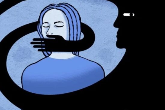 Đau mà thật: Càng trưởng thành mới biết anh chị em ruột không bao giờ là người một nhà