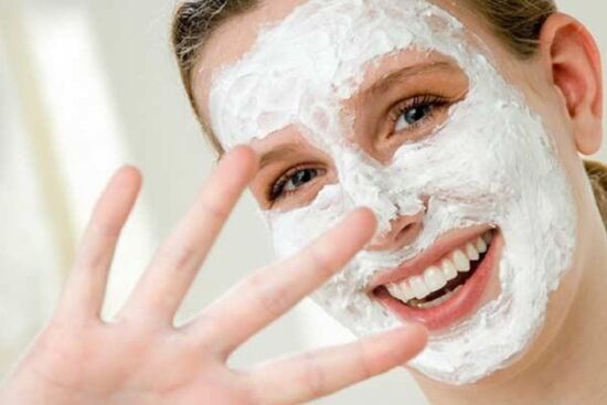 Ghim ngay công thức làm đẹp từ bột gạo giúp dưỡng trắng da mùa đông