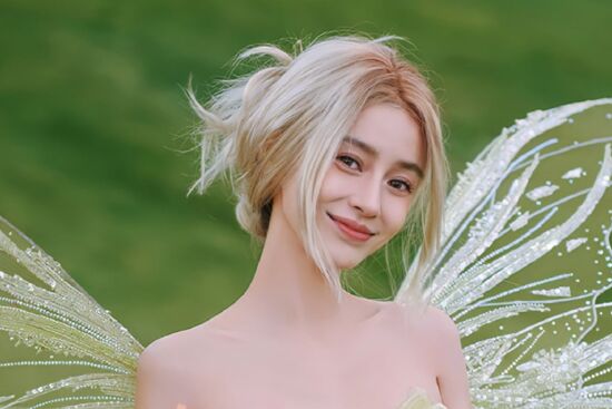 Angela Baby giữ 4 thói quen cơ bản này để da đẹp dáng xinh, "cải lão hoàn đồng" cho nhan sắc