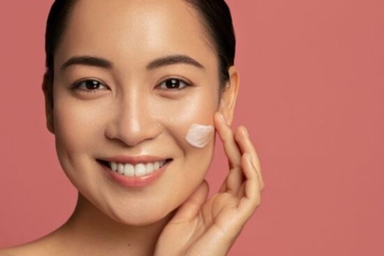 Phụ nữ 5 châu làm đẹp như thế nào?
