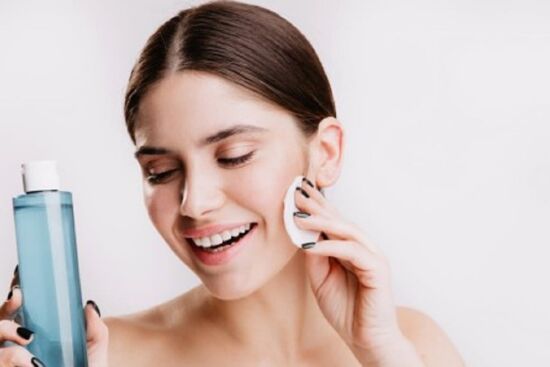 4 loại mỹ phẩm chỉ cần mua giá bình dân vẫn có thể giúp bạn có làn da đẹp