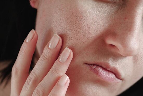 6 thói quen khiến da vừa thô ráp vừa sớm "tàn tạ" vào mùa đông