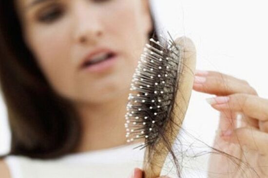 Mẹo chăm sóc tóc thời điểm giao mùa, giúp giảm gãy rụng và phục hồi tóc khô xơ