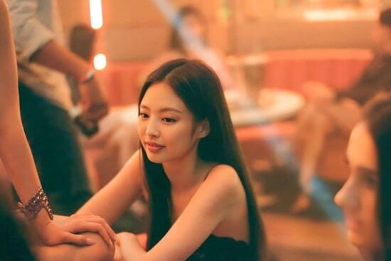6 mẹo giúp Jenie BLACKPINK luôn trông lộng lẫy, rạng ngời ngay cả khi không trang điểm