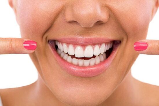 7 cách tẩy trắng răng tại nhà không gây mòn men răng