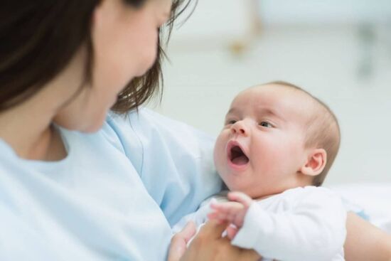 Phương pháp nuôi con EASY: con ăn no ngủ đủ, mẹ nhàn nhã thảnh thơi