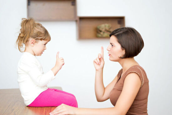 Làm thế nào để dậy trẻ khi trẻ làm sai, phạm lỗi