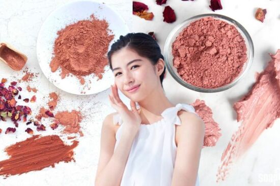 Đất sét đỏ – lựa chọn hoàn hảo cho da dầu, da mụn và tóc khô xơ